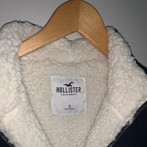 Blue Hollister Pull Over
